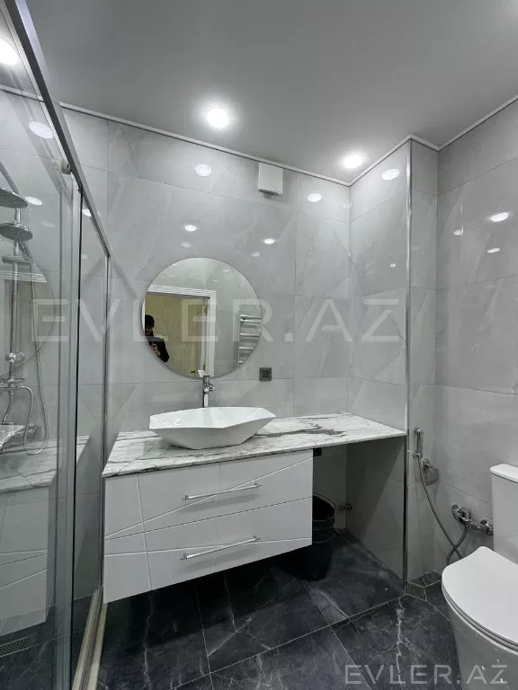 Satılır, həyət evi/villa