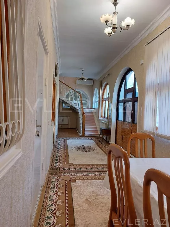 Satılır, həyət evi/villa