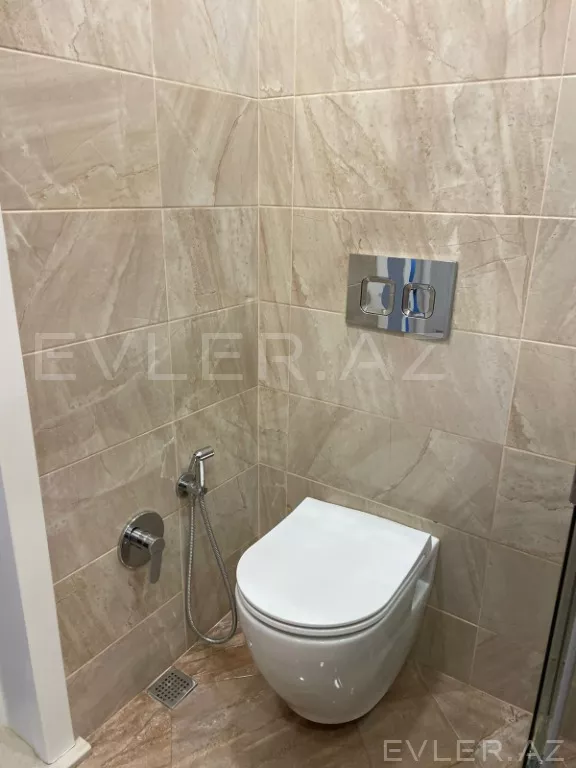 Satılır, həyət evi/villa