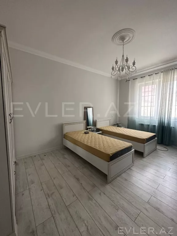 Satılır, həyət evi/villa