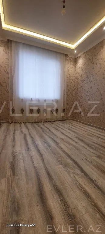 Satılır, yeni tikili