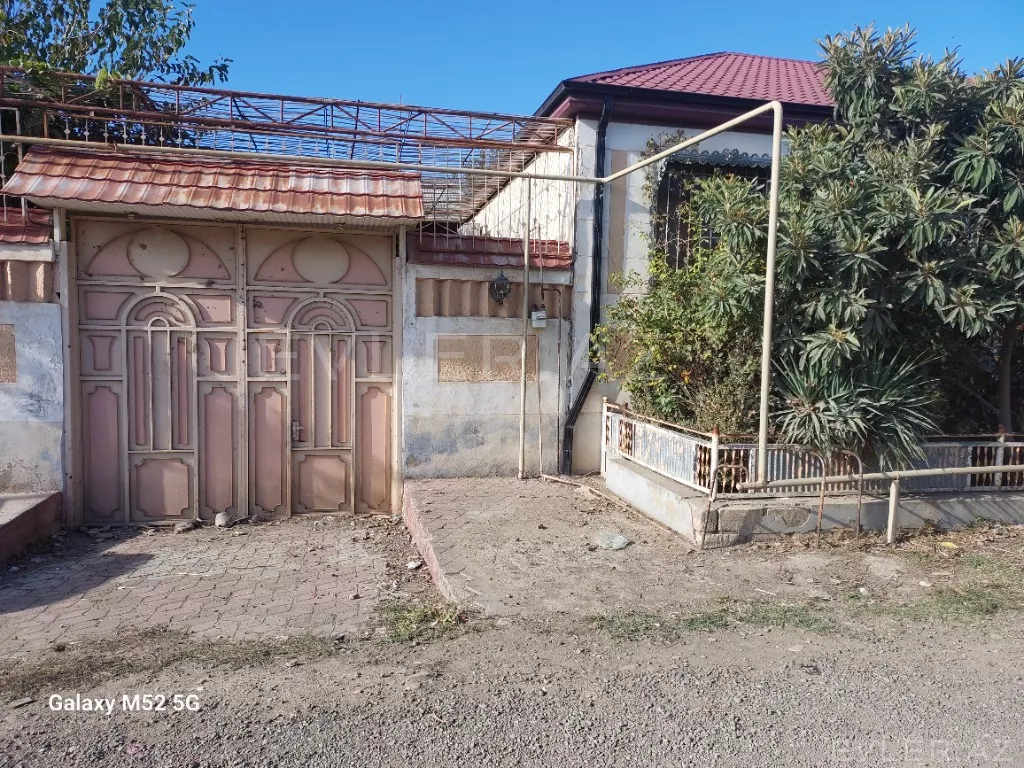 Satılır, həyət evi/villa