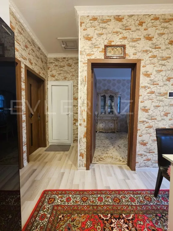 Satılır, həyət evi/villa