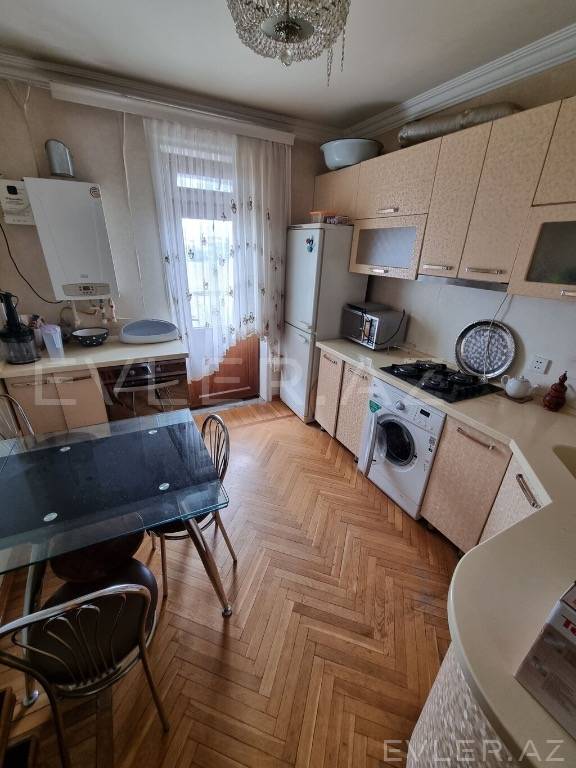 Satılır, həyət evi/villa