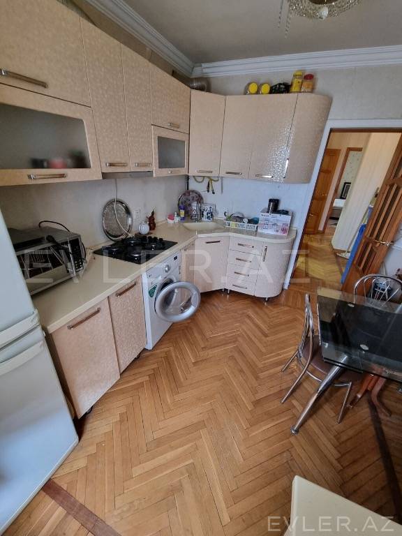 Satılır, həyət evi/villa