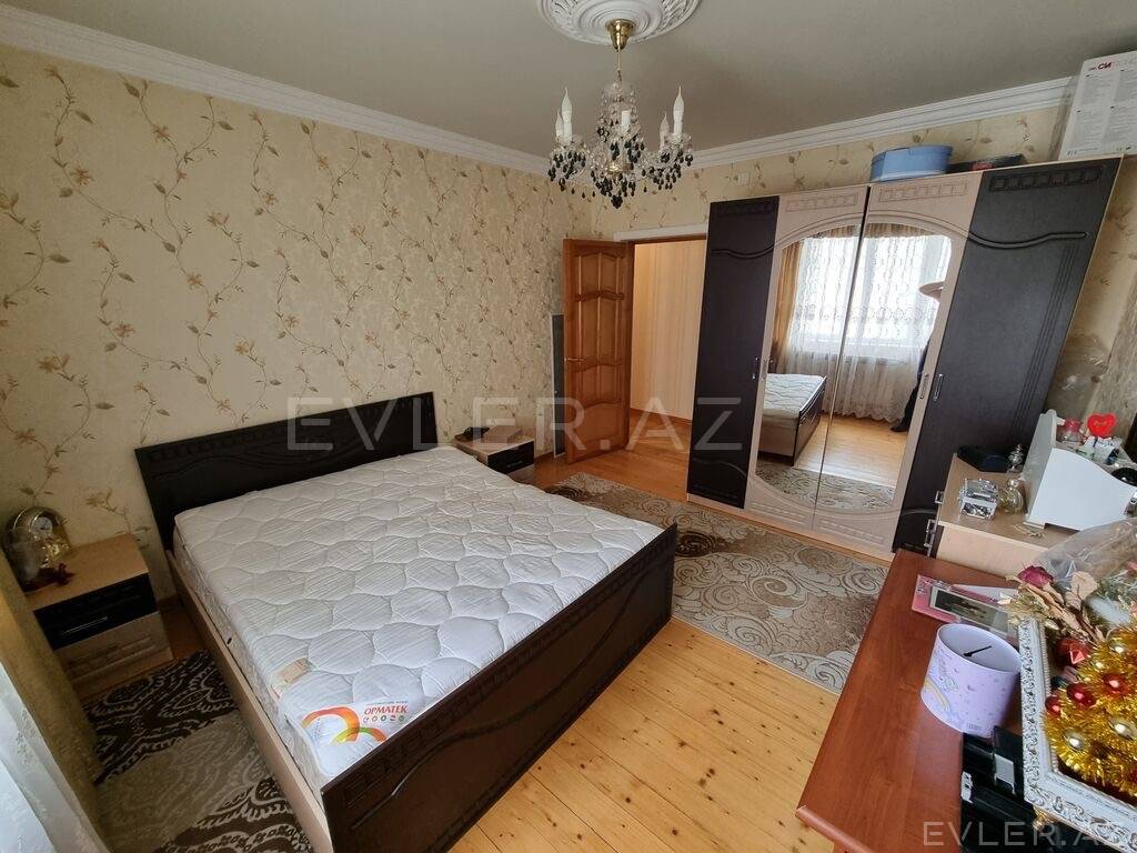 Satılır, həyət evi/villa