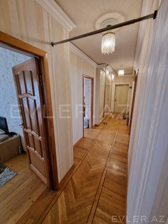 Satılır, həyət evi/villa