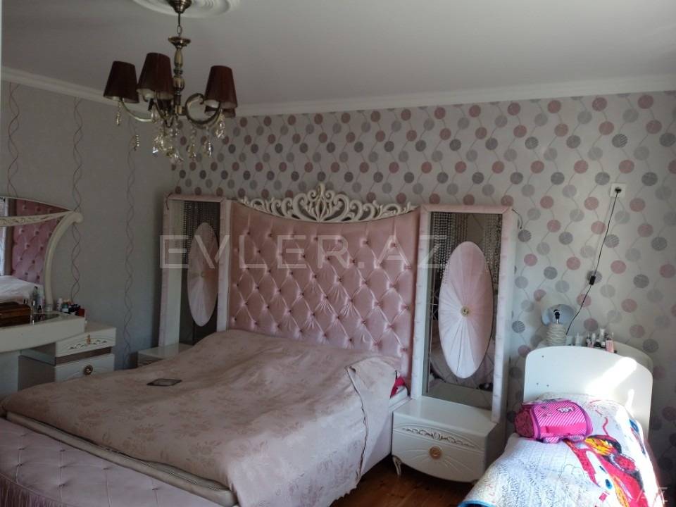 Aylıq, bağ evi