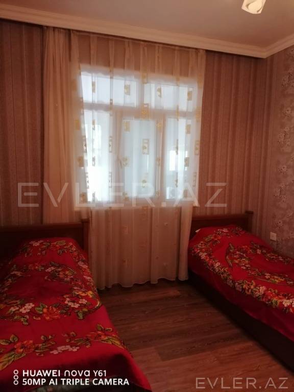 Satılır, bağ evi