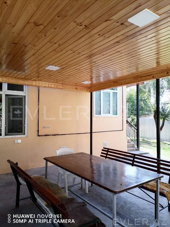 Satılır, bağ evi