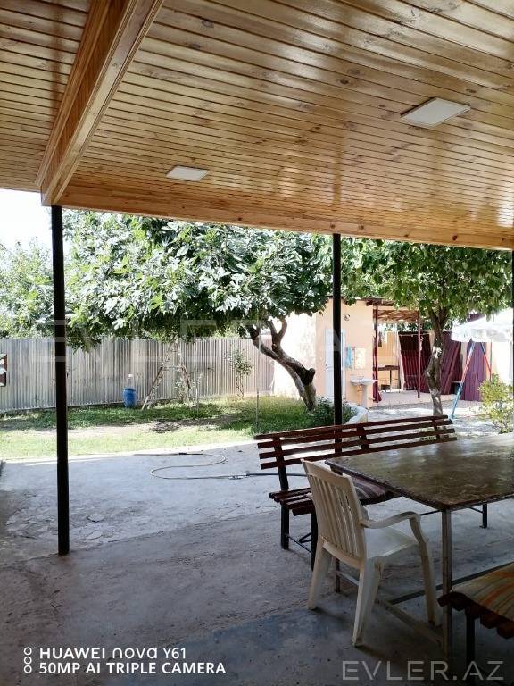 Satılır, bağ evi