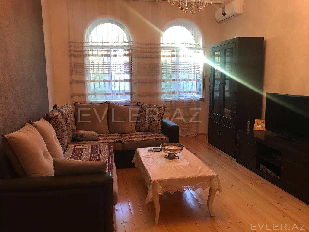 Satılır, həyət evi/villa