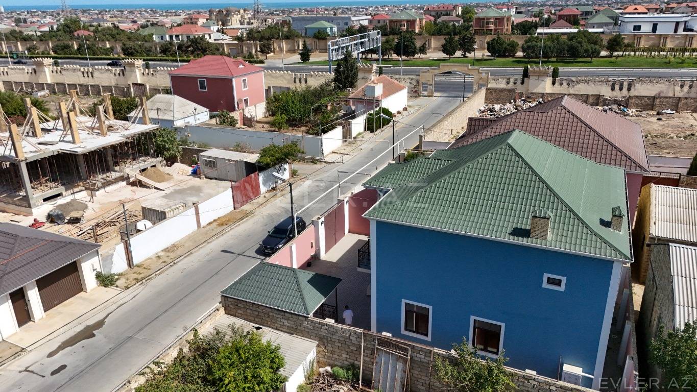 Satılır, həyət evi/villa