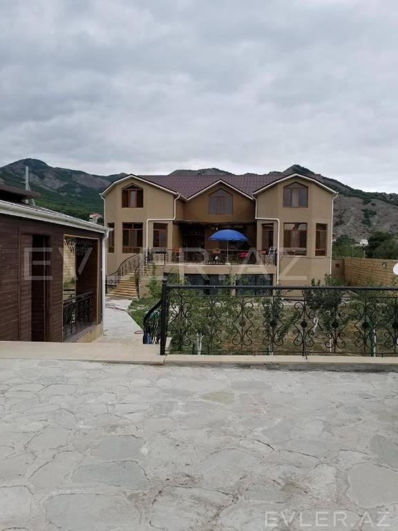 Satılır, həyət evi/villa