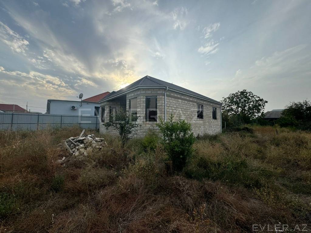 Satılır, həyət evi/villa