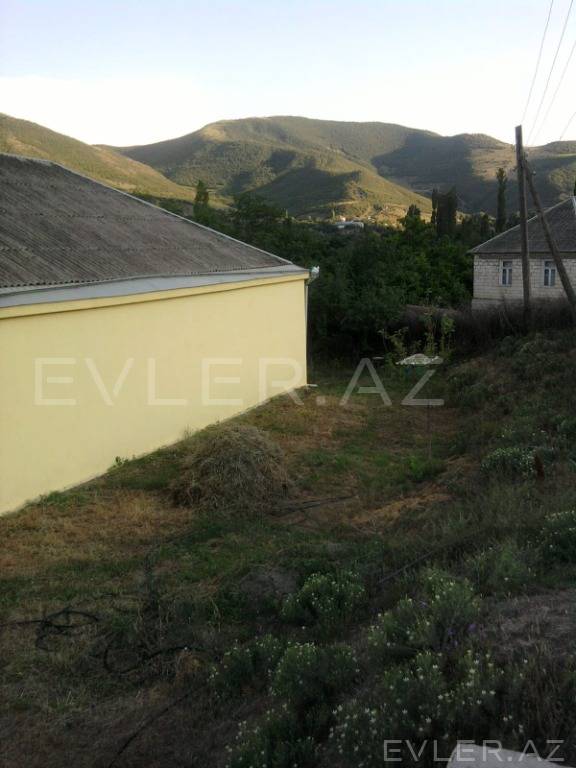 Satılır, bağ evi
