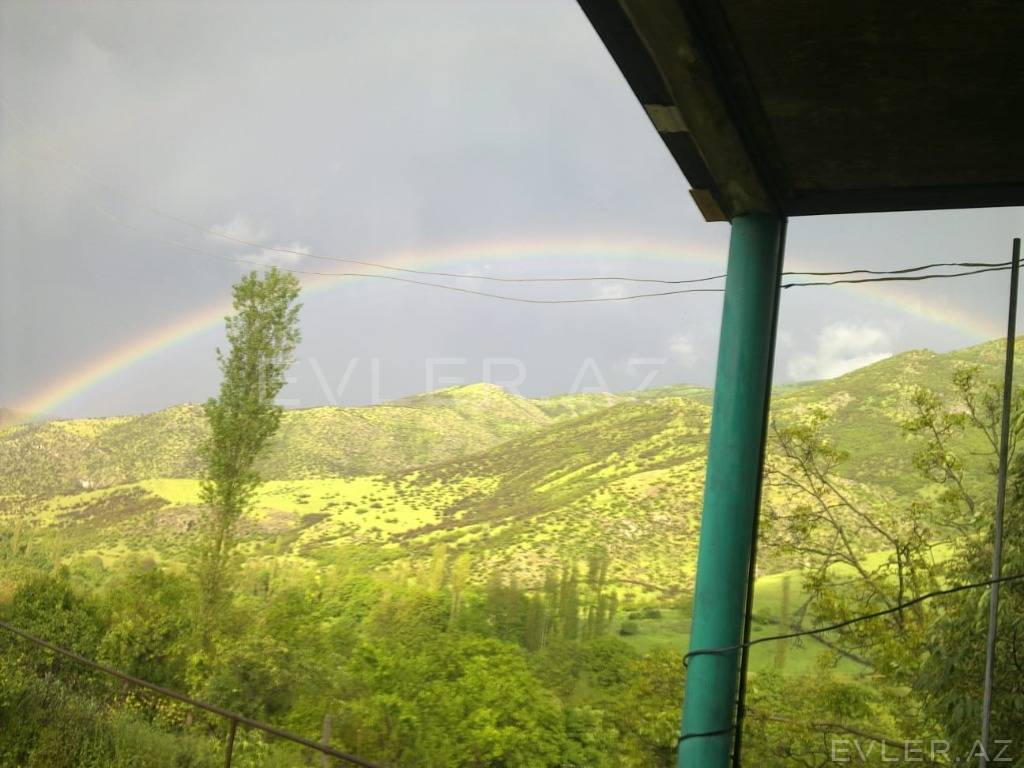 Satılır, bağ evi