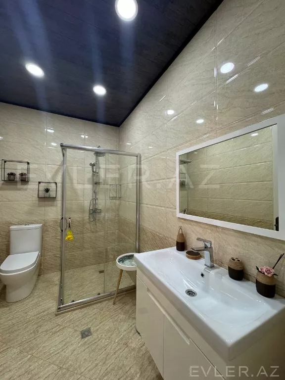 Satılır, həyət evi/villa