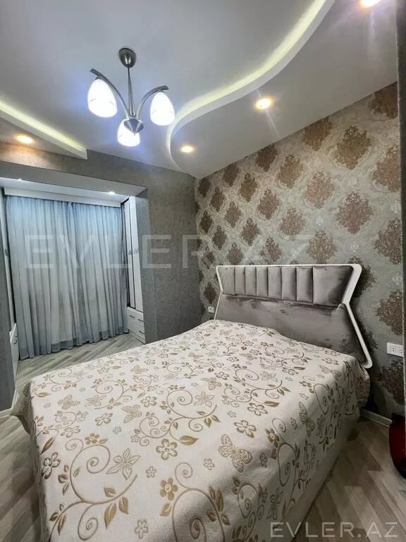 Satılır, köhnə tikili
