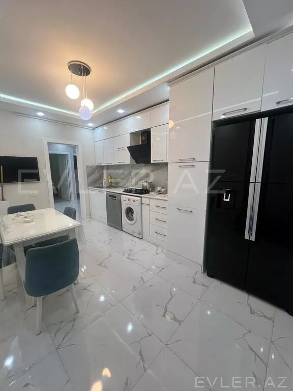 Satılır, köhnə tikili