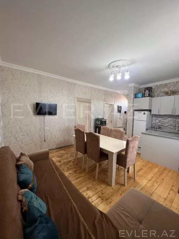 Satılır, həyət evi/villa
