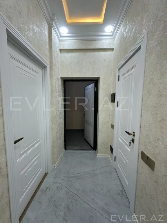 Satılır, həyət evi/villa