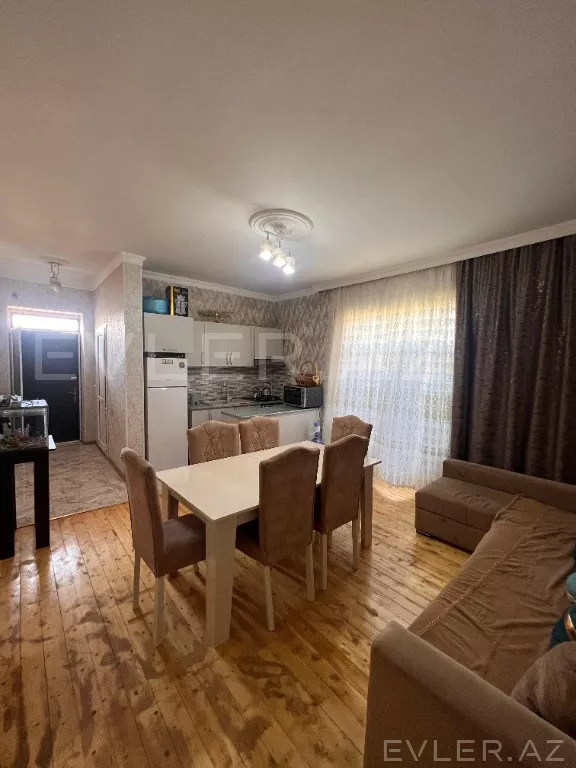 Satılır, həyət evi/villa