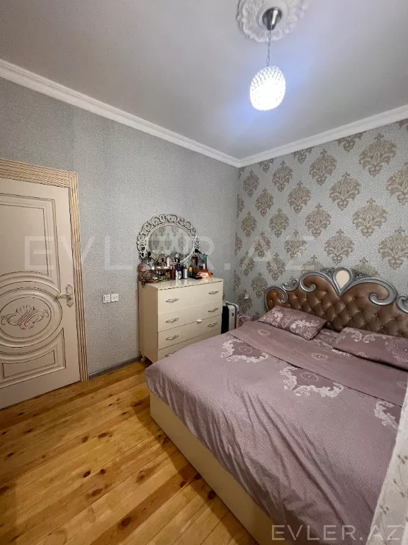 Satılır, həyət evi/villa