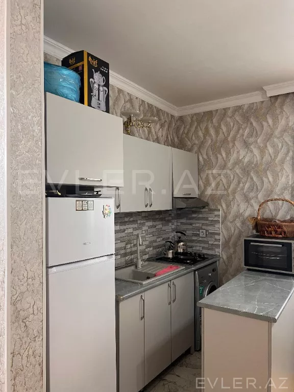 Satılır, həyət evi/villa