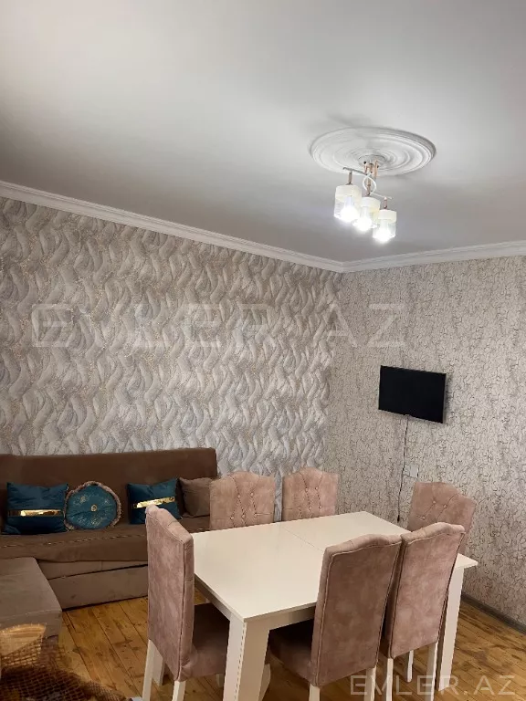 Satılır, həyət evi/villa