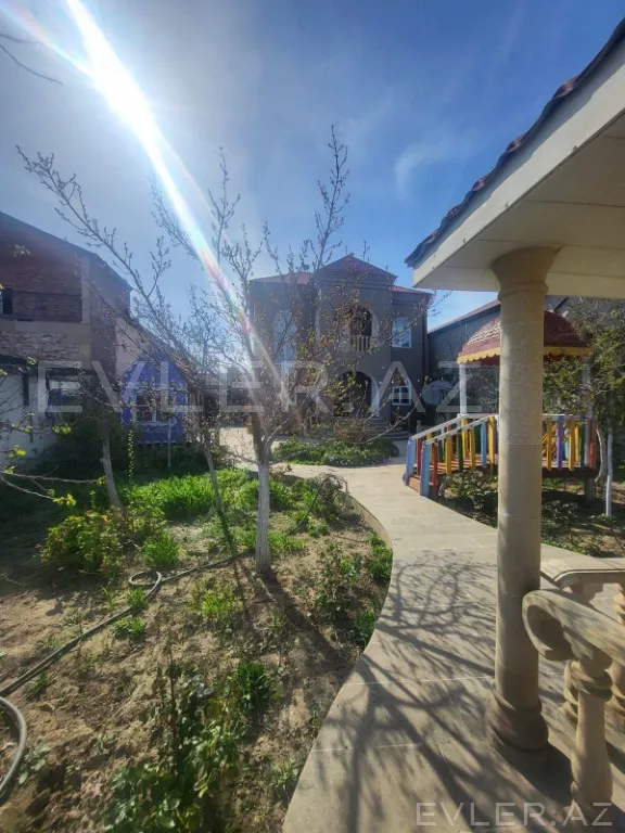 Satılır, həyət evi/villa