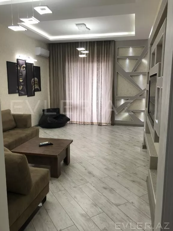 Satılır, yeni tikili