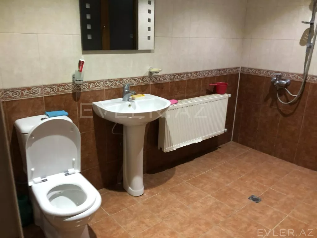 Aylıq, həyət evi/villa