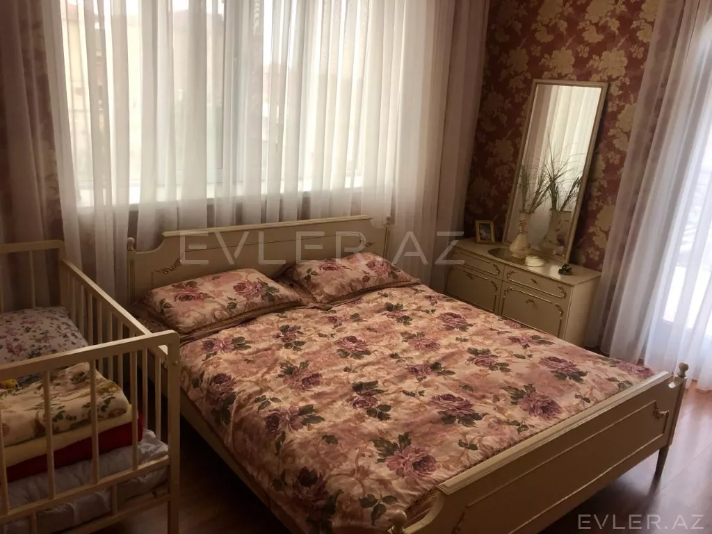 Aylıq, həyət evi/villa