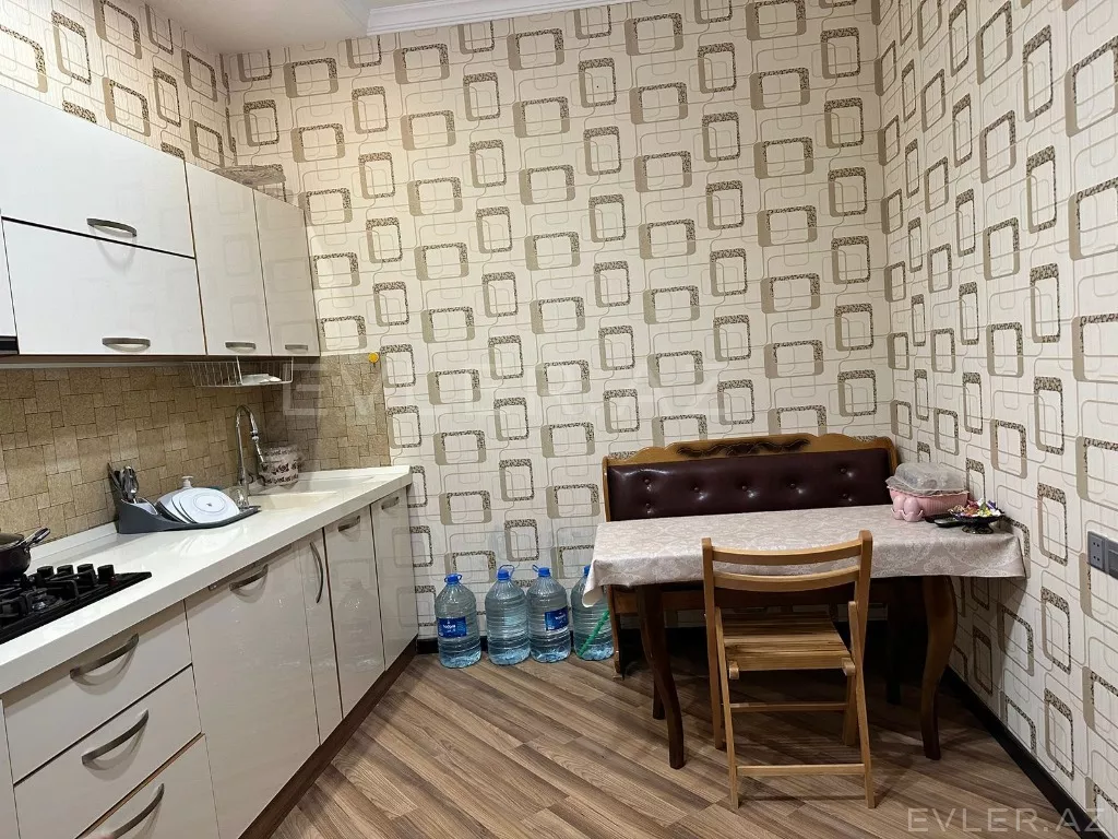Satılır, həyət evi/villa