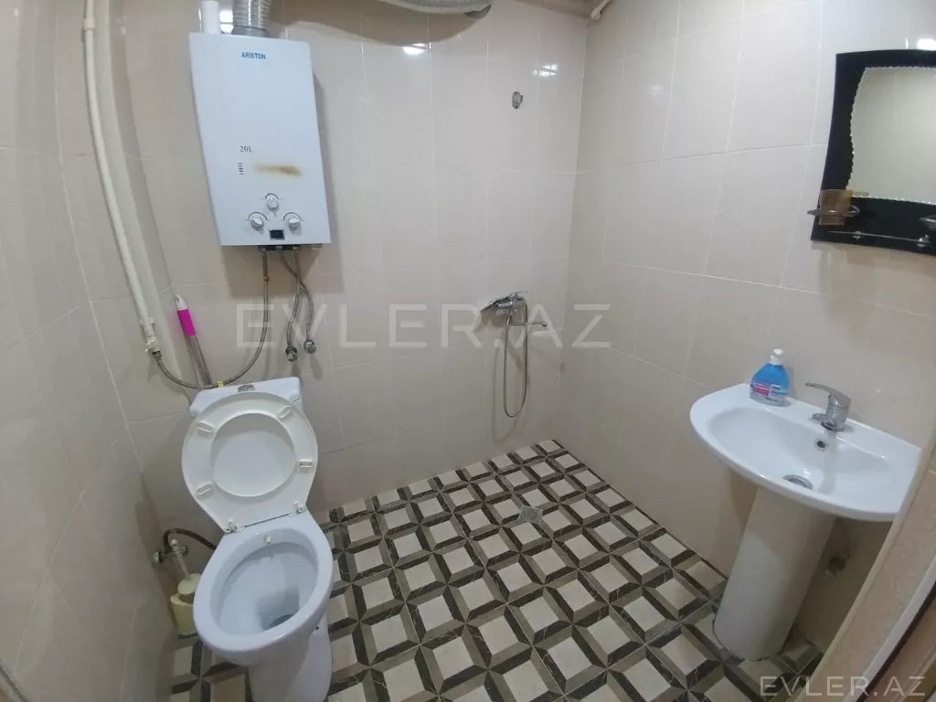 Aylıq, köhnə tikili