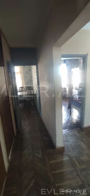 Satılır, köhnə tikili