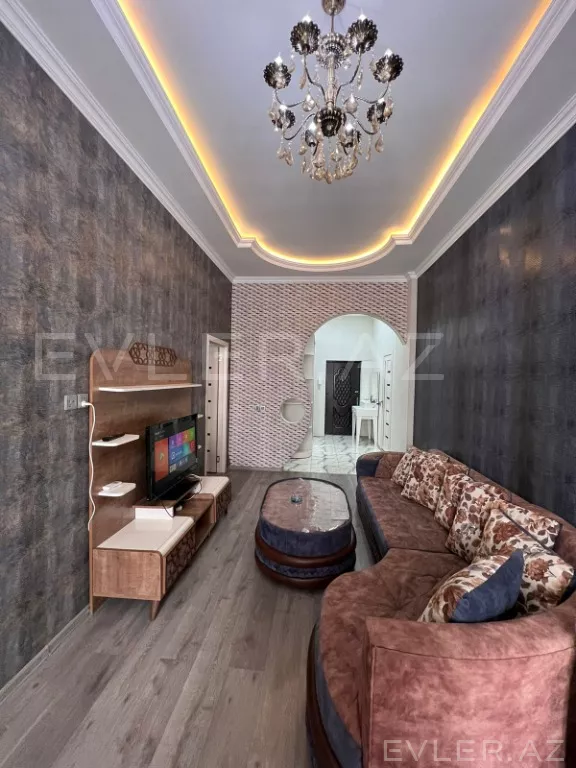 Satılır, yeni tikili