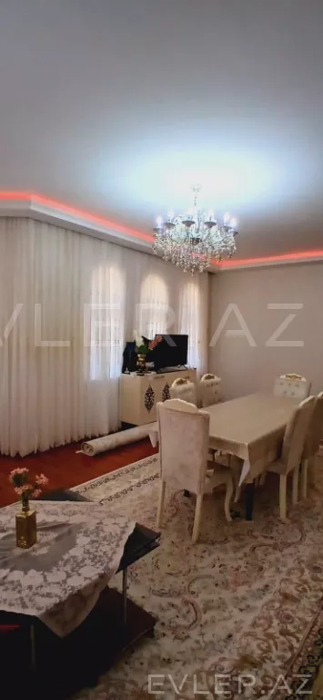Satılır, həyət evi/villa