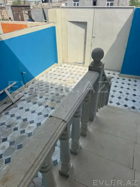Satılır, həyət evi/villa