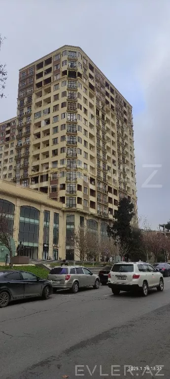 Satılır, yeni tikili