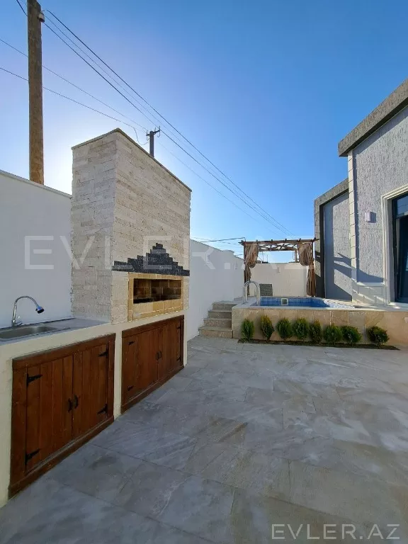 Satılır, həyət evi/villa