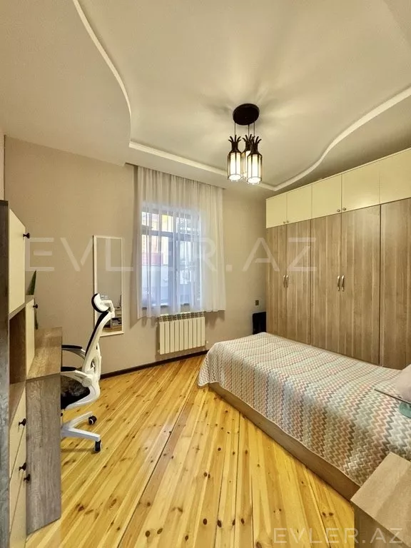 Satılır, həyət evi/villa