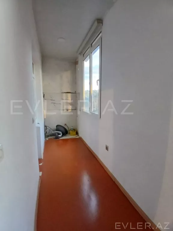 Satılır, köhnə tikili
