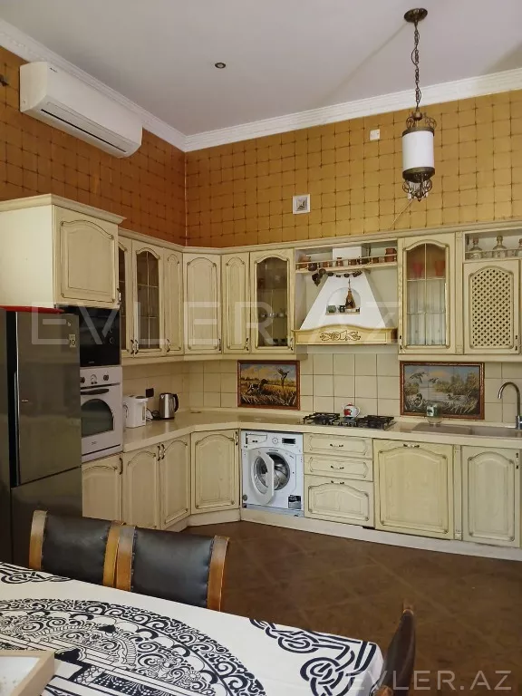 Satılır, həyət evi/villa