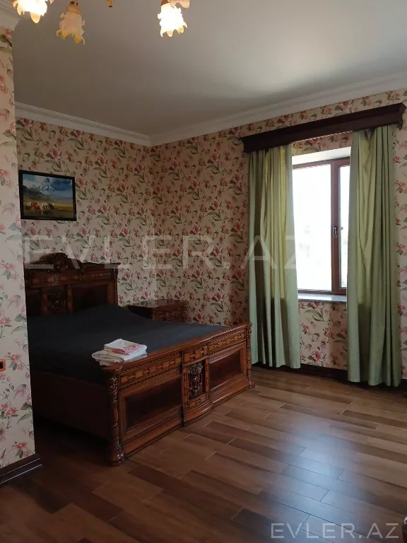Satılır, həyət evi/villa