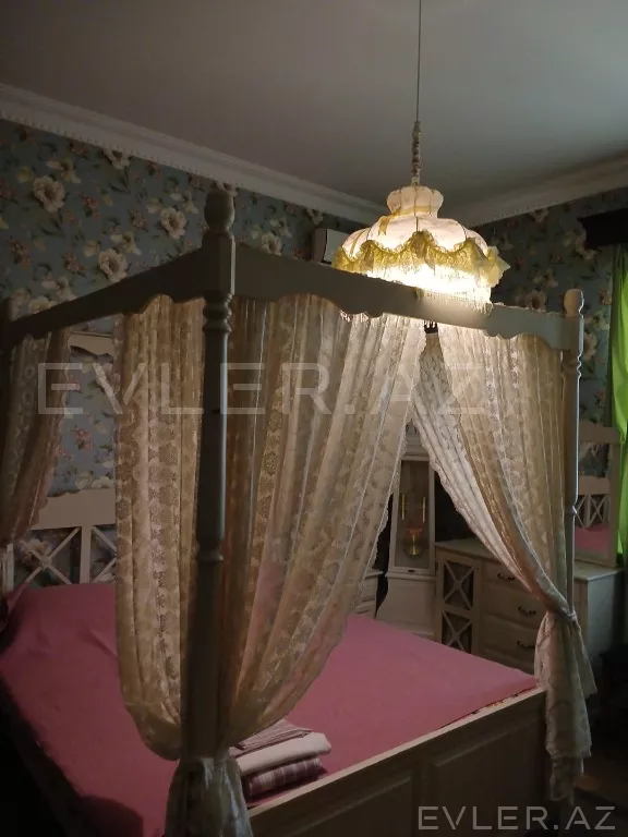 Satılır, həyət evi/villa