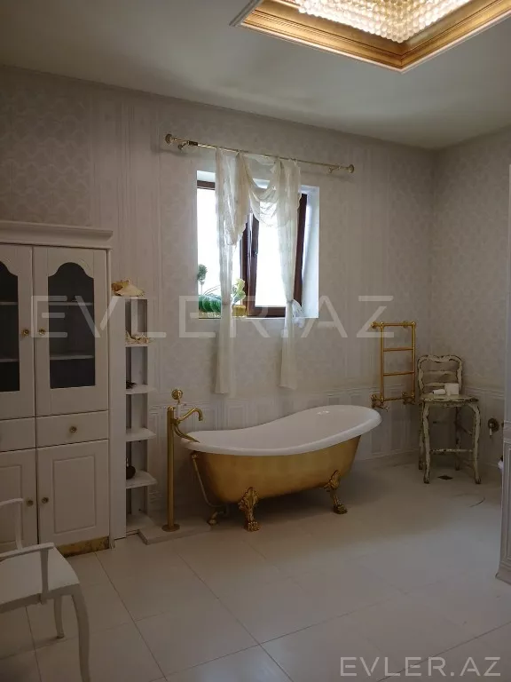 Satılır, həyət evi/villa