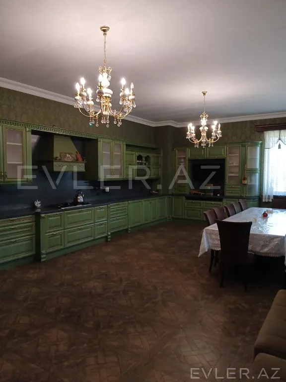 Satılır, həyət evi/villa