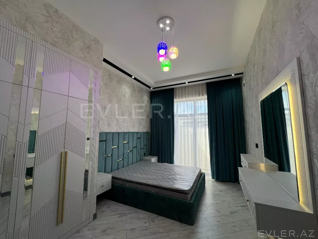 Satılır, həyət evi/villa
